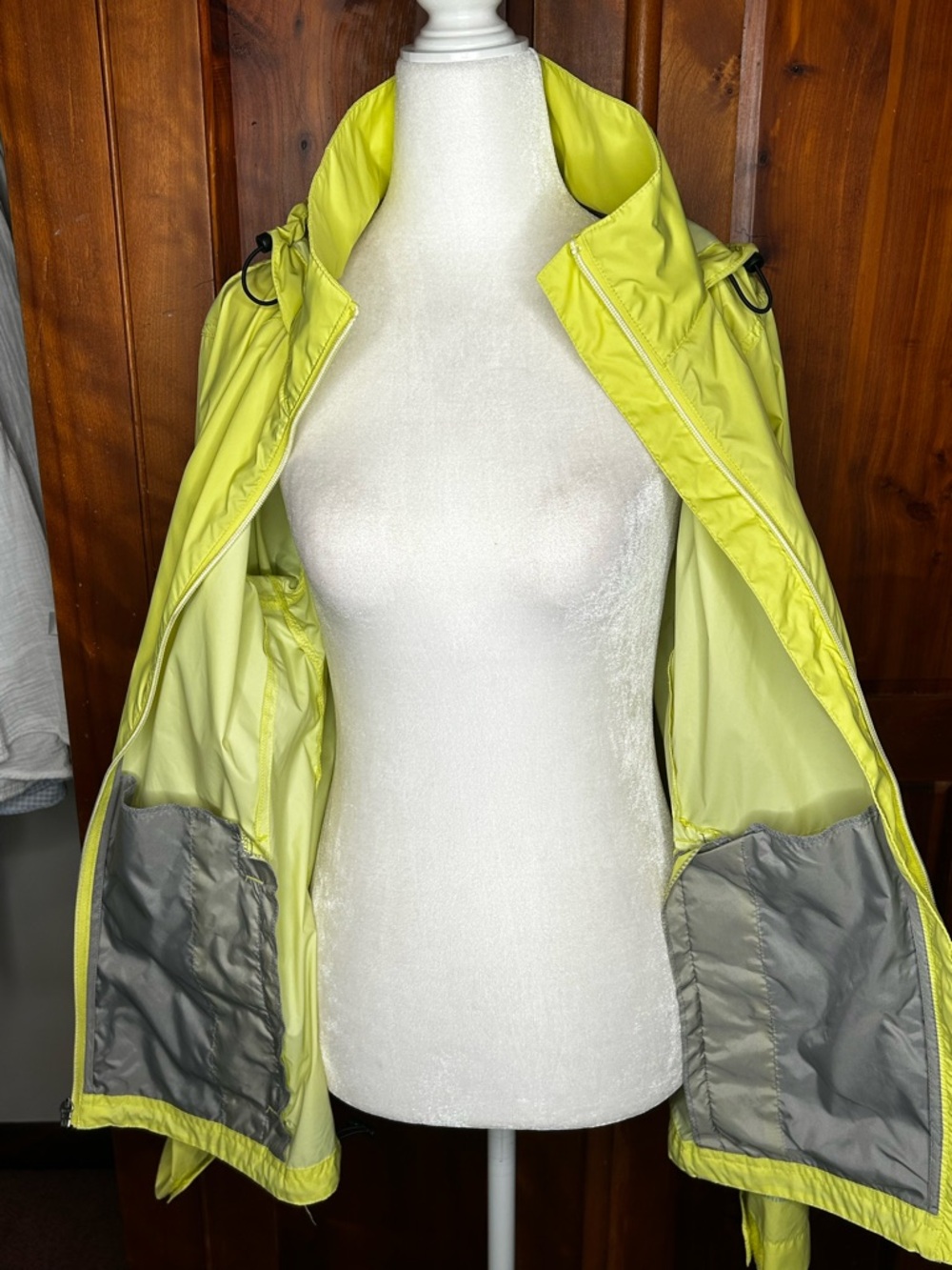 Columbia NEW Hooded Switchback Rain Jacket - Water Resistant Zip Front Hiking - Picture 10 of 17
